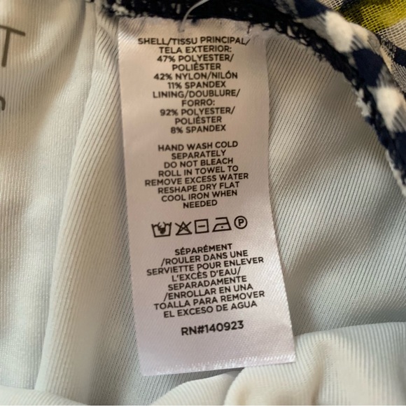 *NWT* LOFT Beach Gingham Seersucker Twist Bandeau One-Piece Swimsuit - Picture 12 of 13